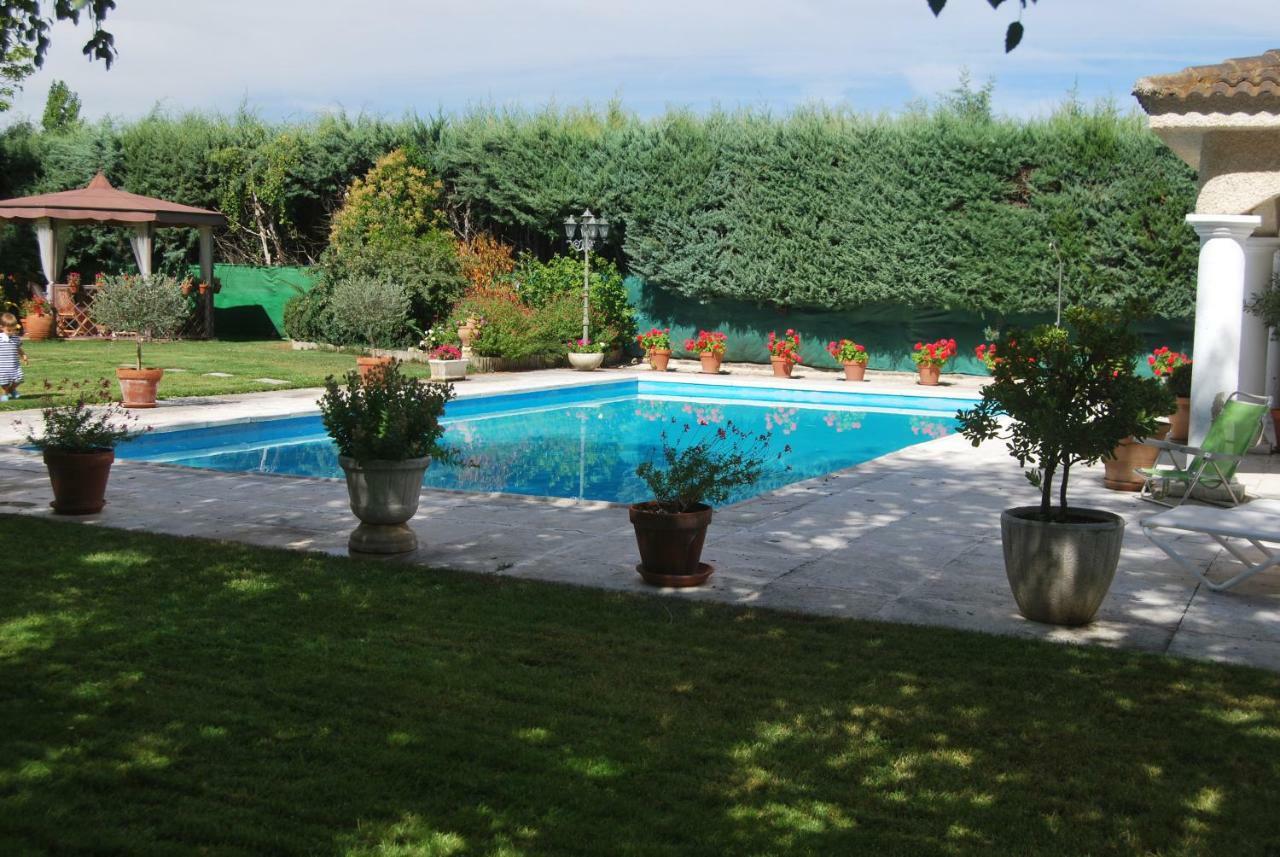 El Campillo Villa Pelabravo Buitenkant foto